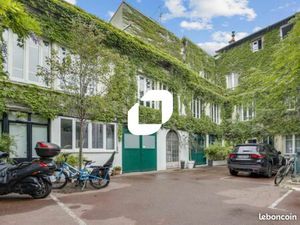 Bureaux 258 m²