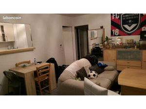 T3 avec grande terrasse bassin a flot