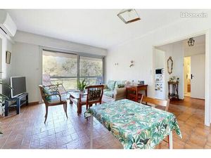 Appartement DANS RÉSIDENCE SENIOR avec vue exceptionelle sur parc 3 pièces 62 m² + garage 