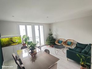 T3 LUMINEUX AVEC GARAGE ET CAVE – CLERMONT-FRRAND - Quartier : La Glacière