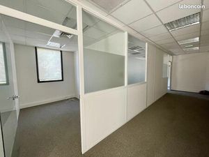Bureaux 79 m²