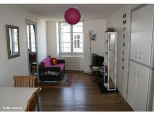 T2 - non meublé - POITIERS CENTRE - Quartier Cathédrale/Grand Rue