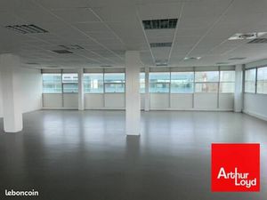 Bureaux 800 m²