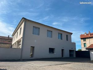 Combles à amenager avec grande tropezienne