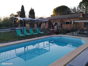 Villa meublée avec piscine