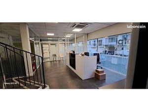 Bureaux 225 m² Saintes
