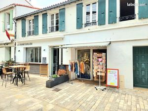 Murs commerciaux libres 59m² – emplacement premium