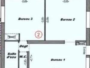 Murs commerciaux 52m2 axe passant Royan