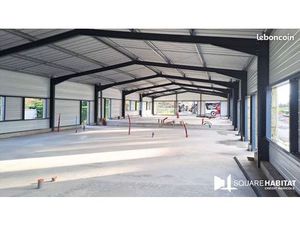 Local commercial 200 m²