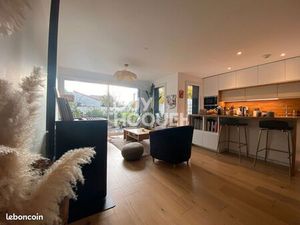 Maison 7 pièces 140 m²