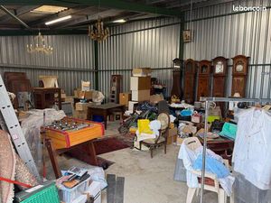 à vendre dépôt / entrepôt / box de 80 m² ROYAN 2