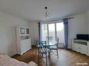 Appartement T3 1er étage - Plein centre