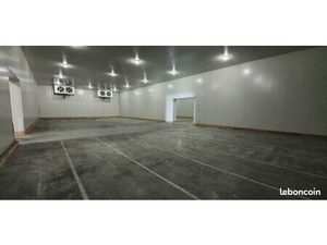 Bureaux 1400 m² SOUBISE