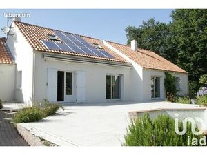 Maison 8 pièces 220 m²