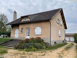 Grande maisons avec 8 chambres