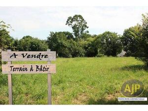 Terrain constructible viabilisé à vendre