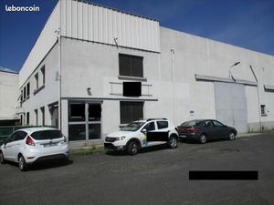 Local bureaux 390 m²