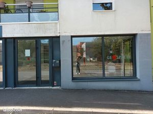 À louer – Locaux commerciaux aménagés