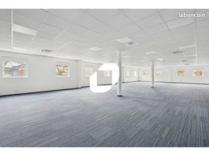 Bureaux 263 m²