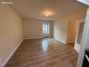 APPARTEMENT T3 la Madeleine Centre bourg