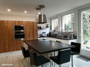 Grande maison familiale avec studio indépendant