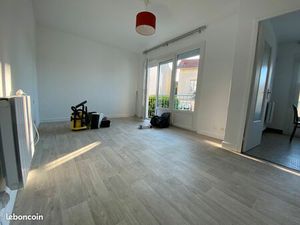 Studio 30m2 lumineux et calme - proximité Lycée Chervé et Avenue commerçante
