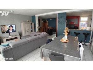 Vends maison mitoyenne
