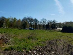 Terrain 3270 m² ESCARMAIN