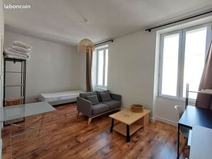 Studio 1 pièce 25 m²