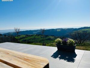 Maison écologique – Vue exceptionnelle Forez & Alpes – 136 m²