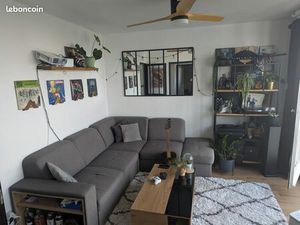 T2 rénové lumineux – Vue dégagée & parking – Île de Nantes