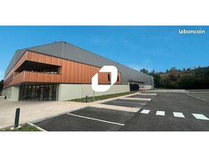 Local d'activité 4 564 m²