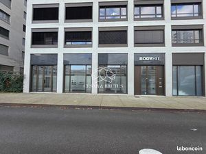 Local 115 m² Lyon