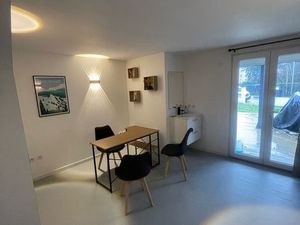 Local professionnel 75 m² – 3 bureaux – 6 parkings – Chambéry (proche Hôpital)