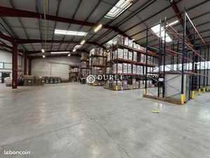 Local 3355 m² La Planche