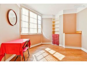 Studio 1 pièce 28 m²