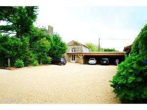 Propriete 6 chambres avec piscine interieur  jacuzzi et hammam