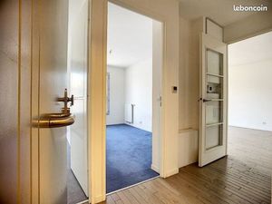 Appartement 3 pièces 2 chambres 57 m² 1 820 CC