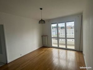 Fauriel T2 balcon garage ascenseur