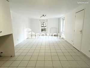 Propriété 5 pièces 90 m²