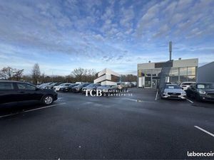 Local 198 m² Orvault