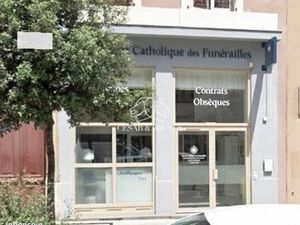 Local 73 m² Villeurbanne