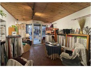 Local commercial à vendre