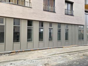 Local d'activité 148 m²