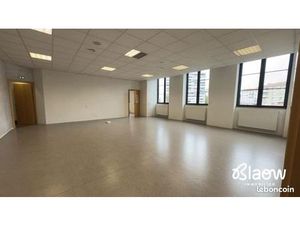 Bureaux 630 m²