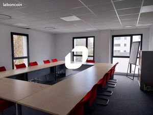 Bureaux 407 m²