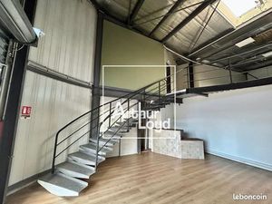 Local commercial 208 m²