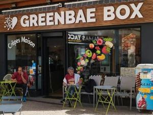 ◊ Opportunité rare Local commercial équipé – Place du Peuple