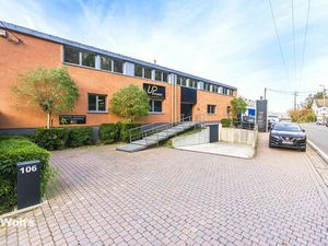 Bien professionnel à louer à Richelle € 2.500 (LIUVM) - WOLFS L'Immobilière | Zimmo