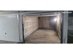 Box centre ville avec électricité / uniquement pour véhicule